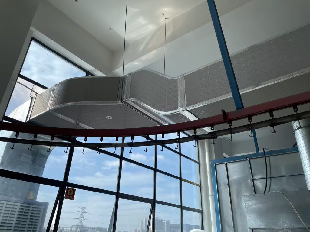 Polyurethane aluminum foil composite air duct